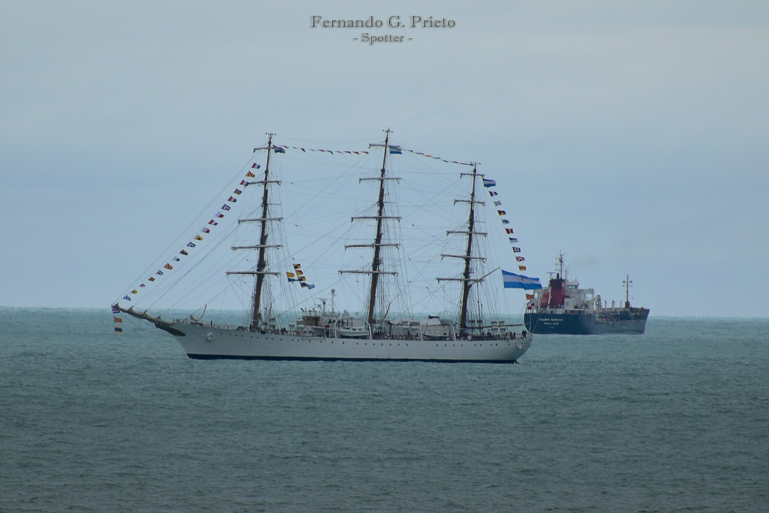 fragata libertad deja Mar del Plata