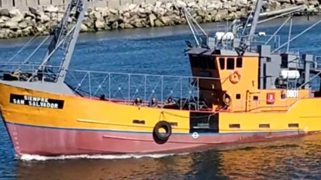Se hundió un pesquero en Mar del Plata y sus ocho tripulantes fueron rescatados