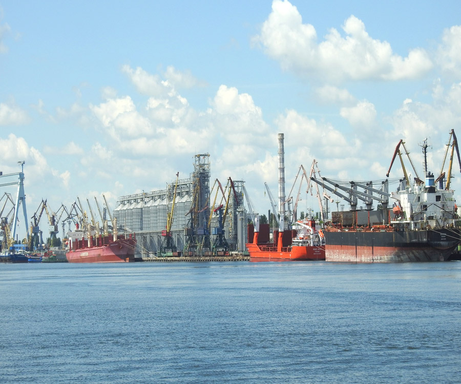 Ucrania anunció el cierre de sus puertos, sube el precio de los granos y el petróleo