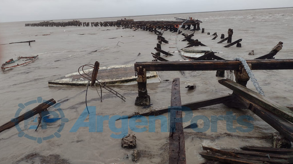 Bahía Blanca: una terrible sudestada se llevó el histórico muelle Cuatreros