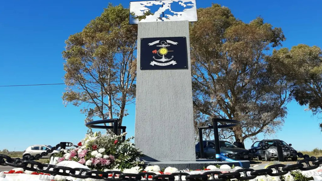Puerto Rosales inauguró un monumento a los veteranos y caídos en la Guerra de Malvinas
