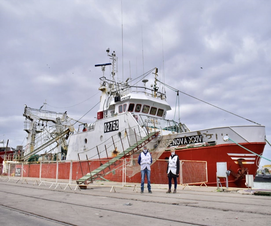 Otro pesquero con casos de Covid está en una burbuja sanitaria en el puerto de Bahía Blanca