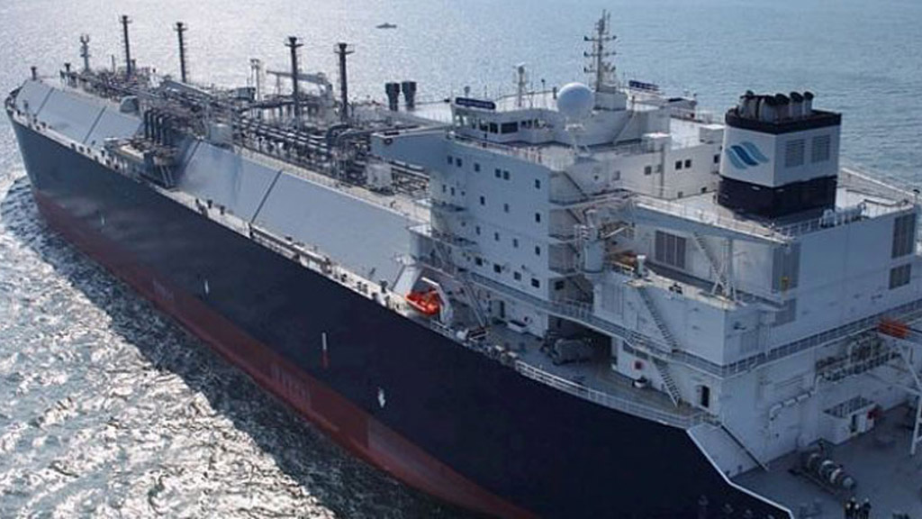 Ya ingresó al puerto de Bahía Blanca la primera carga de GNL importado