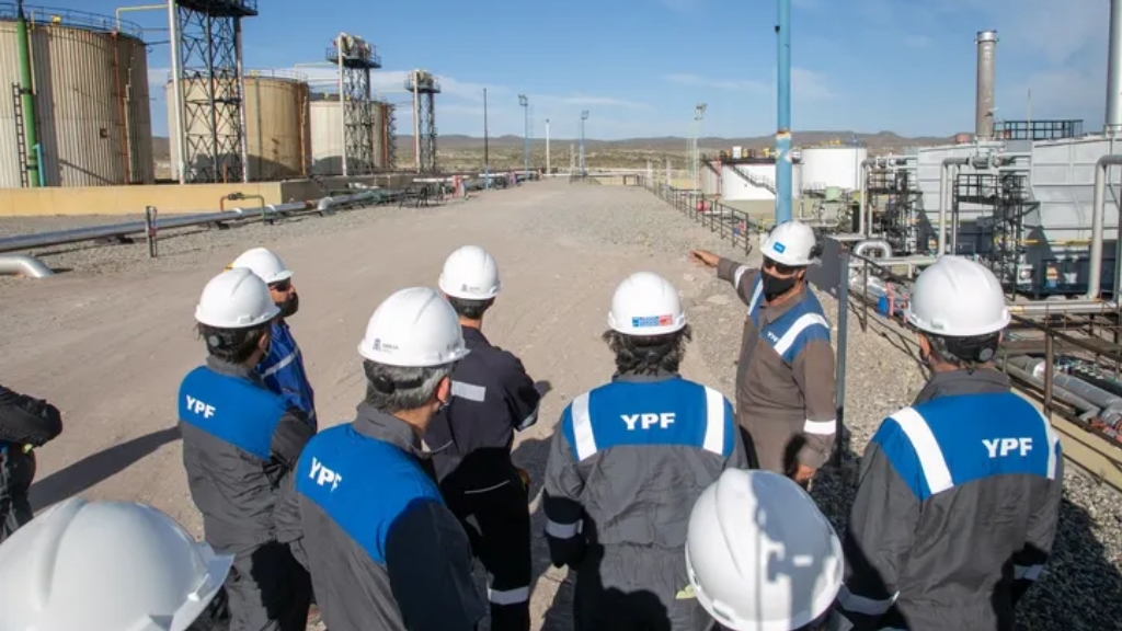 YPF abre la búsqueda de petróleo no convencional en Mendoza