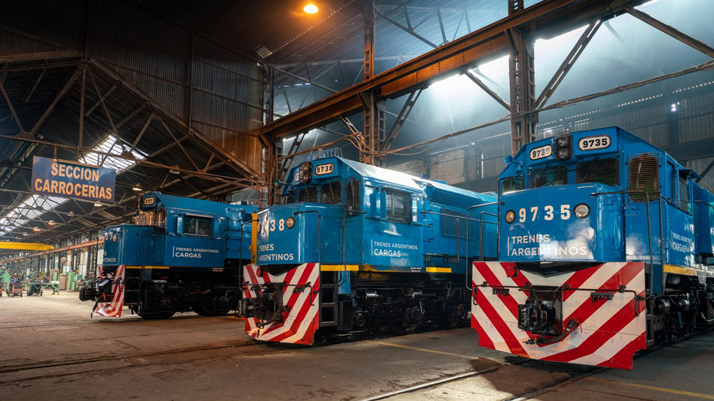 Locomotoras y nuevos vagones contenedores se suman a Trenes Argentinos Cargas