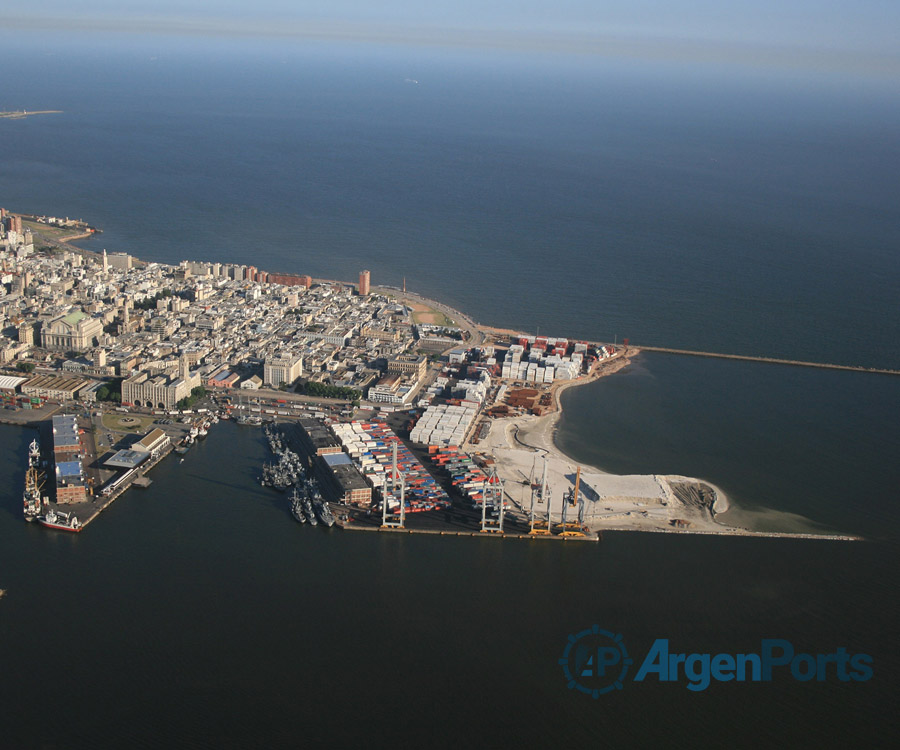 Uruguay avanza para profundizar a 14 metros el canal de acceso al puerto de Montevideo