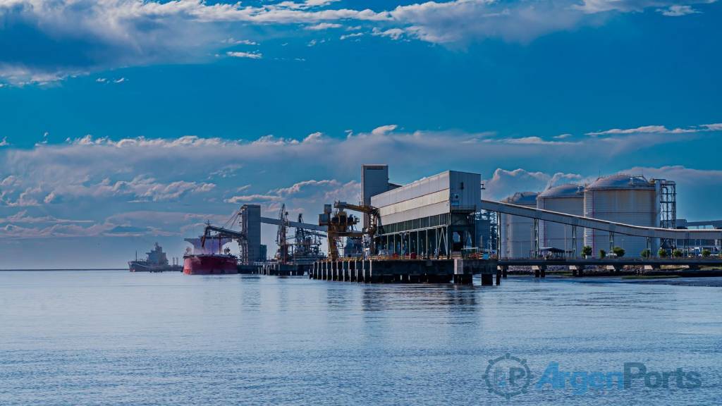 Avanza la convocatoria de innovación para reducir carbono en el puerto de Bahía Blanca