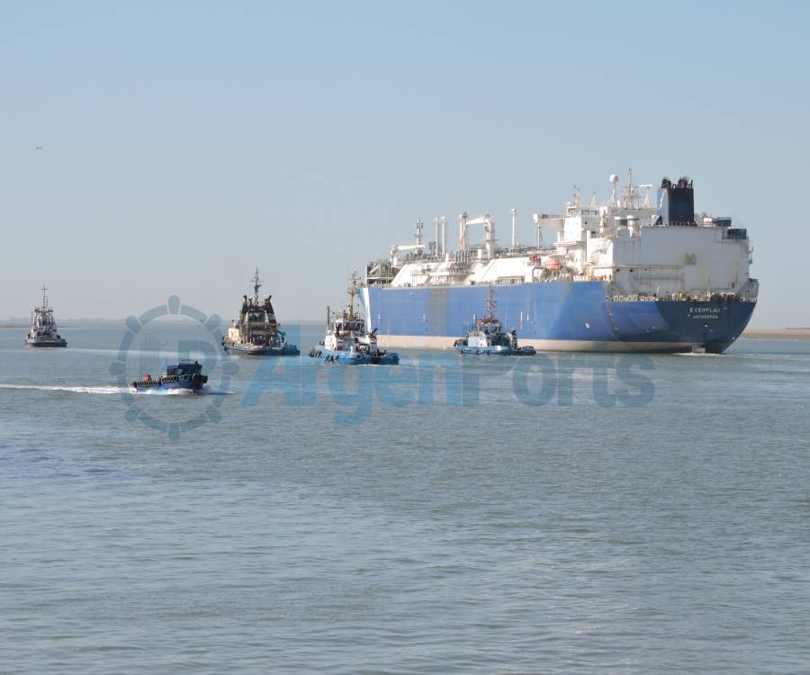 En fotos y videos: el regasificador Exemplar dejó el puerto de Bahía Blanca