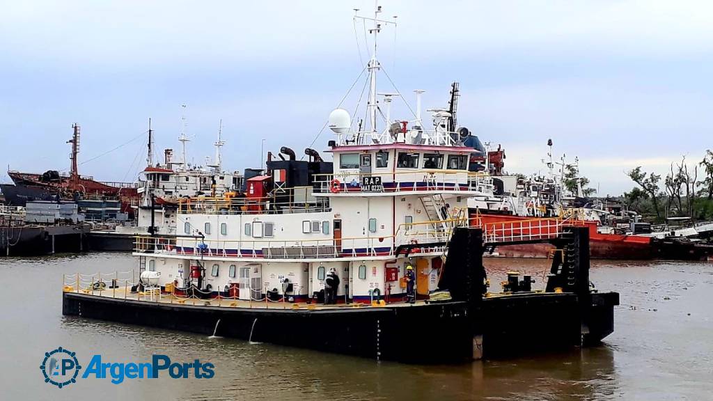 Importante transformación del remolcador fluvial RAP en el Astillero Puerto Martins