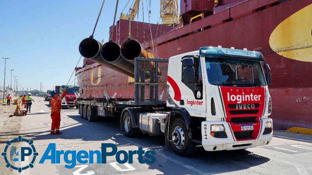 Loginter operó en Dock Sud, 8 mil toneladas de caños para el gasoducto Kirchner