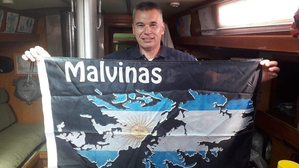 Homenaje a Luis Piedrabuena: un veterano de guerra viajará en velero a Isla de Los Estados