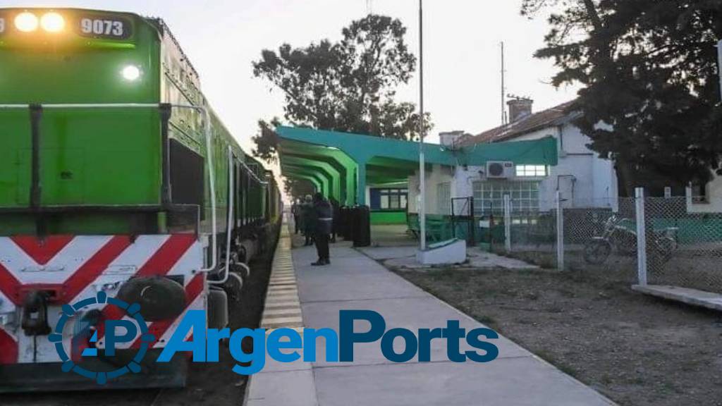 Volvió a circular el tren de carga entre los puertos de San Antonio Este y Bahía Blanca