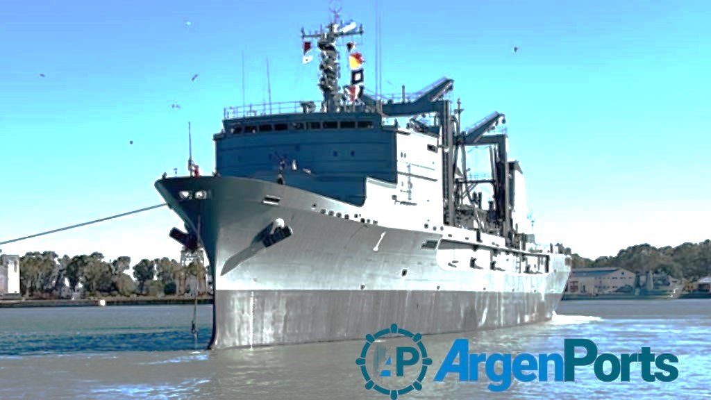 Ya recuperado, el buque logístico ARA Patagonia realizó pruebas en el mar