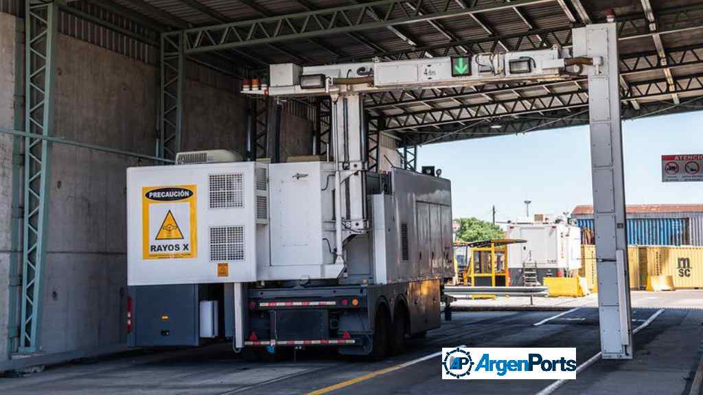 Puerto de Dock Sud: Exolgan inauguró un moderno escáner de arco