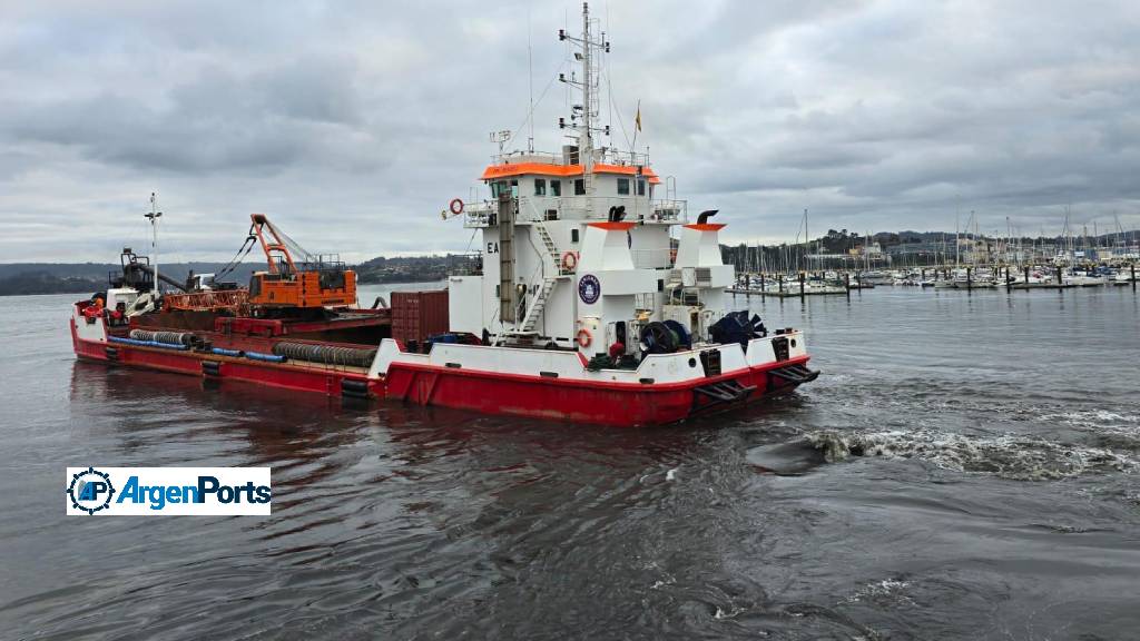 Ya navega rumbo a Mar del Plata la draga que mantendrá la profundidad del puerto