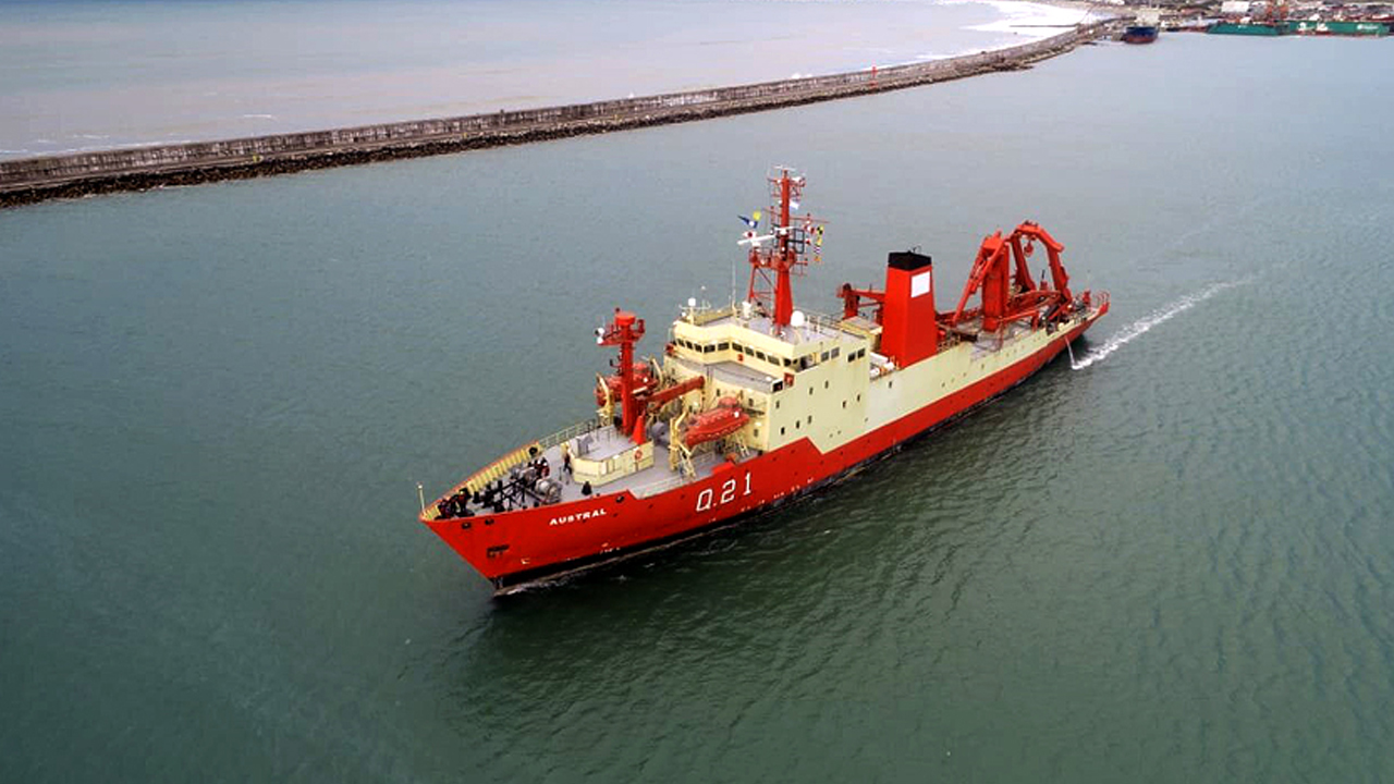 Video: el buque oceanográfico ARA “Austral” zarpó rumbo a la Base Naval Puerto Belgrano